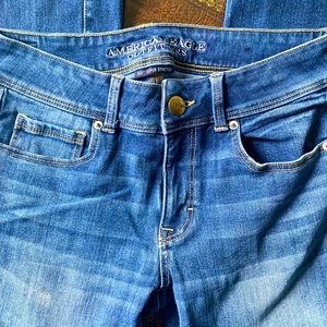 American Eagle Women’s Kickboot Jeans